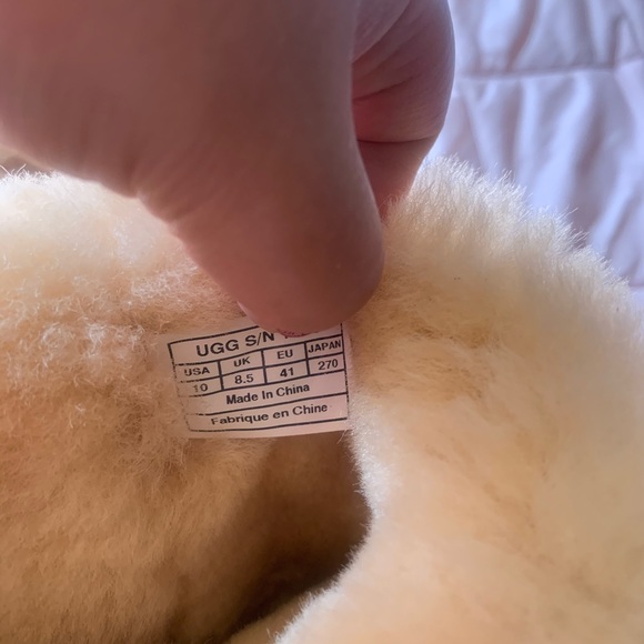 Beautiful & comfortable Ugg Boots EUC worn twice - Picture 5 of 12